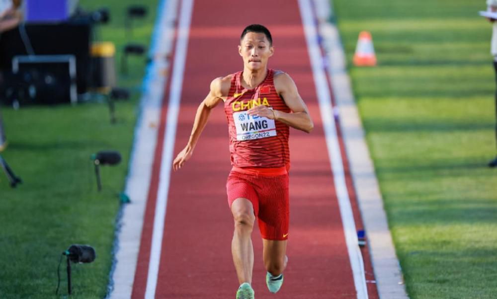 备受大家期待的AIYFF颁奖典礼,也于7月6日晚在中国香港亚洲电视台举行